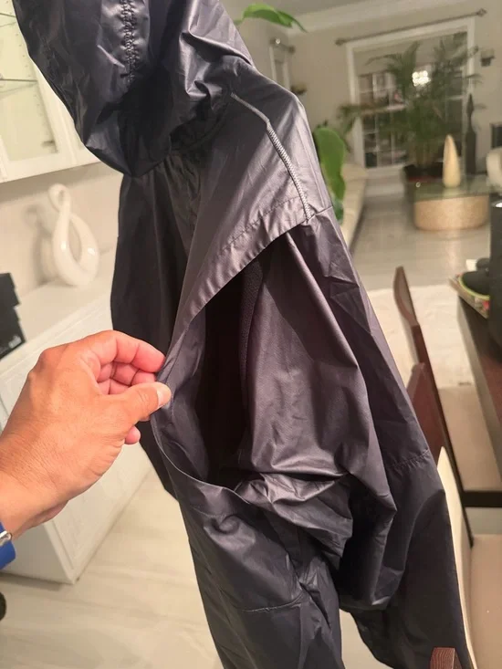 Nike Black and White Pullover Jacket with Tag - Picture 4 of 5